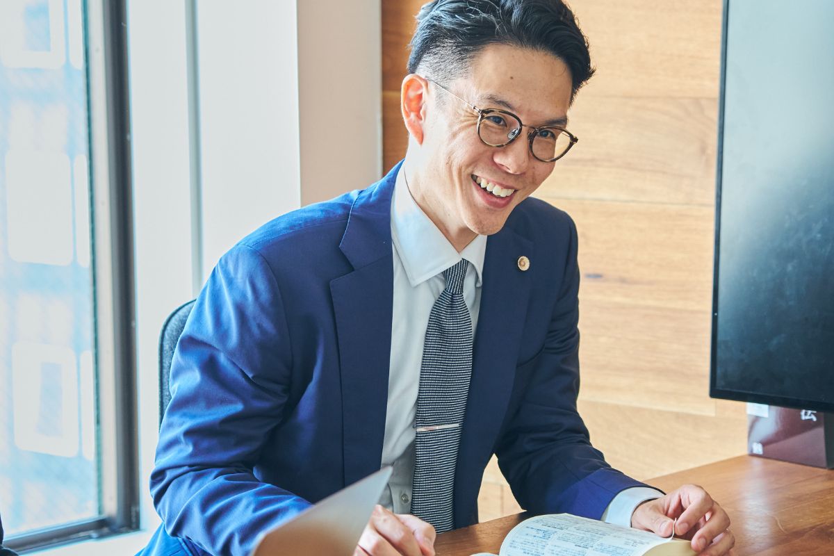 成田翼弁護士