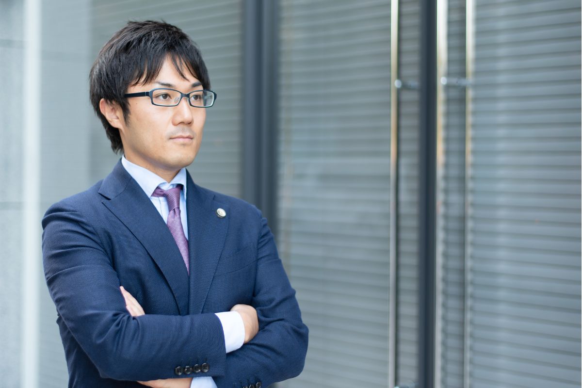 氏家悠弁護士