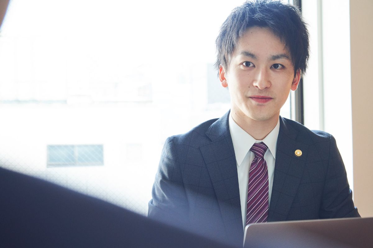 室井涼弁護士