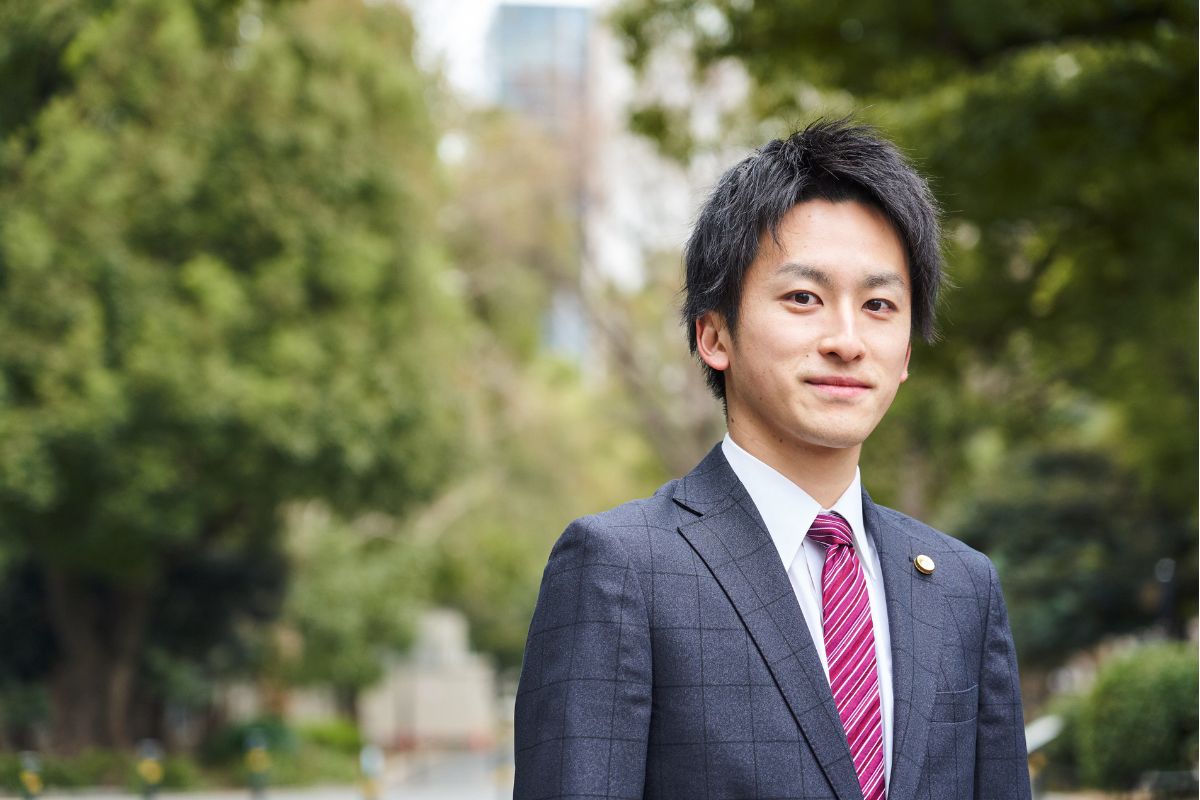 室井涼弁護士